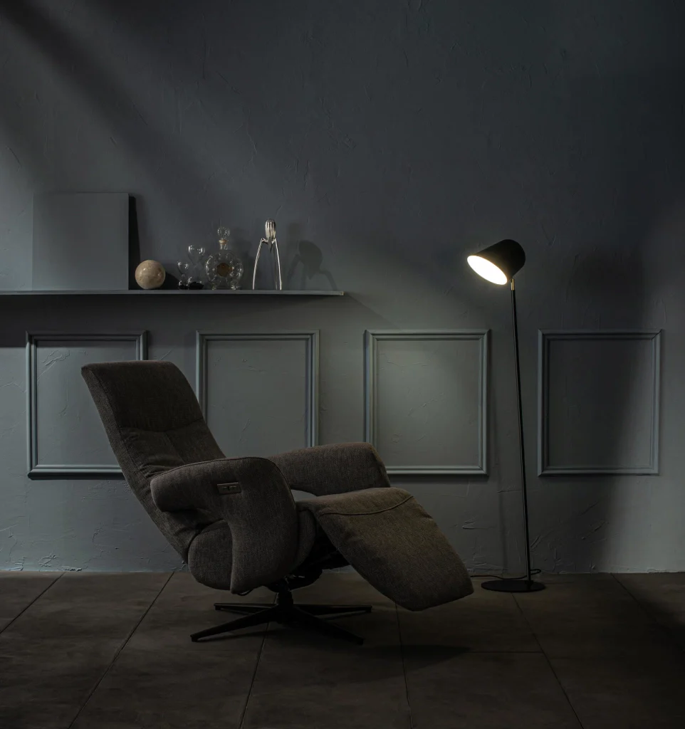 Electra - Lampada da terra in metallo nero - Image 3