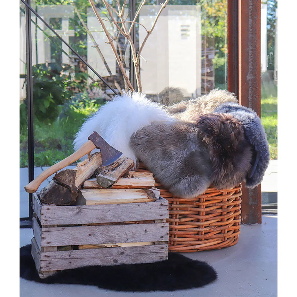 Pelle di Agnello Naturale Marrone Talpa 50x85 cm - Image 3