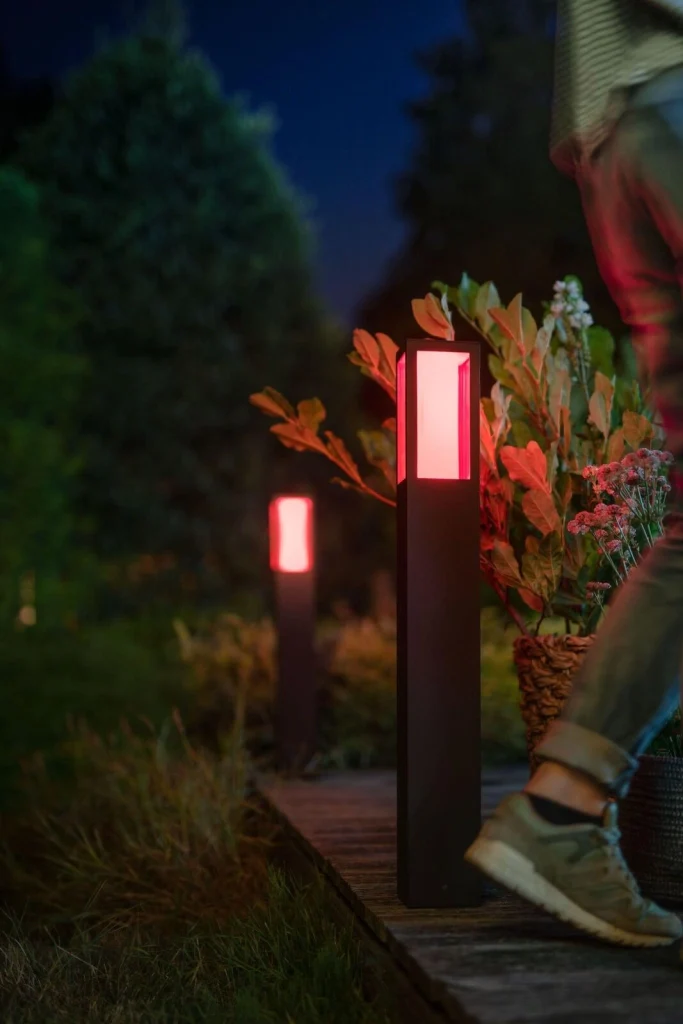Philips Hue White and Color ambiance Lampione da esterni Impress - Image 2