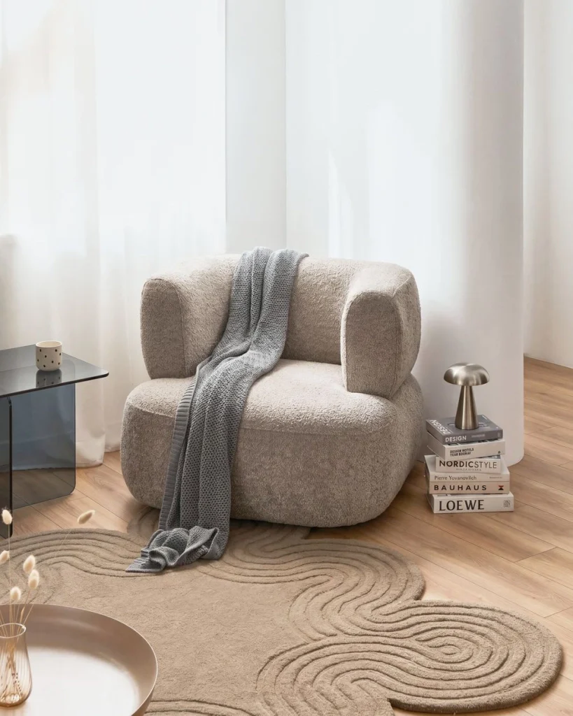 Poltrona Accogliente in Poliestere e Ciniglia Tortora Rivestimento Moderno Seduta Comoda Schienale Curvo Stile Scandinavo - Image 4